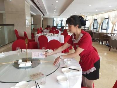 適量點(diǎn)菜、提倡打包,開(kāi)化餐飲&ldquo;光盤行動(dòng)&rdquo;進(jìn)行時(shí)&rarr;